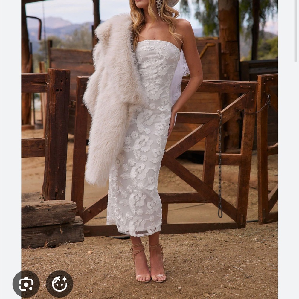 Leilani Strapless White Lace Midi Dress - Picture 4 of 8